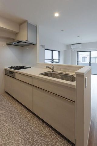 �y�L�b�`���z�@