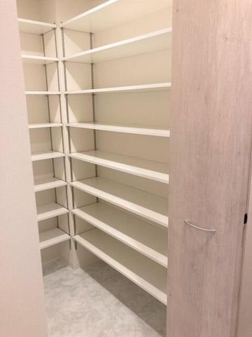 �y���̑��ݔ��z�@