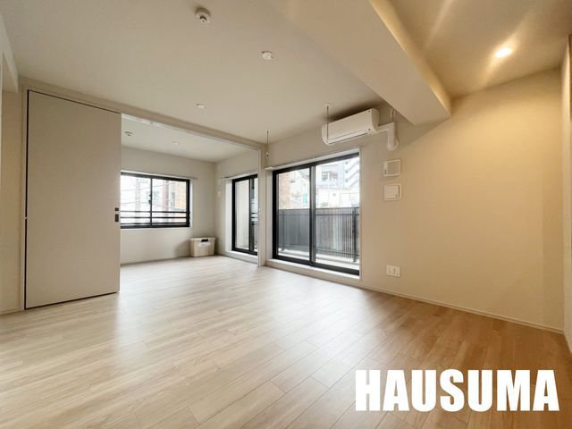 �y���ԁE���r���O�z�@