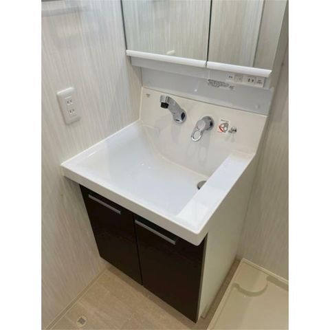 �y���ʏ��z�@