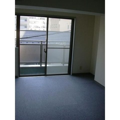 �y���ԁE���r���O�z�@