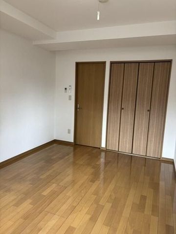 �y���ԁE���r���O�z�@