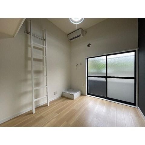 �y���ԁE���r���O�z�@