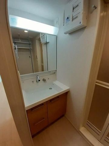 �y���ʏ��z�@