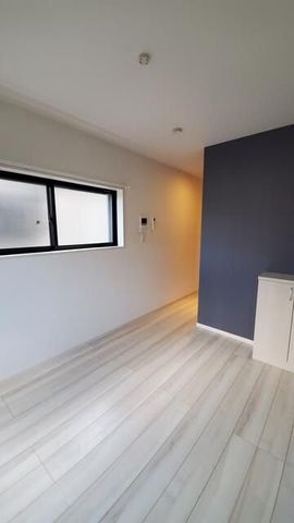 �y���̑��ݔ��z�@