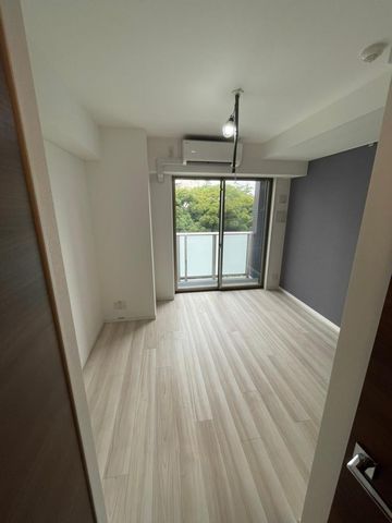 �y���ԁE���r���O�z�@