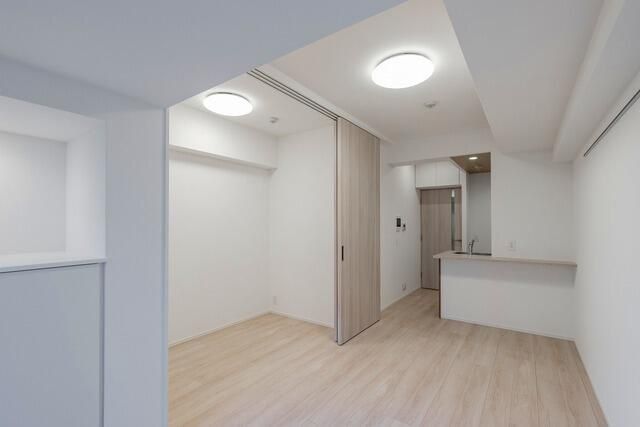 �y���ԁE���r���O�z�@