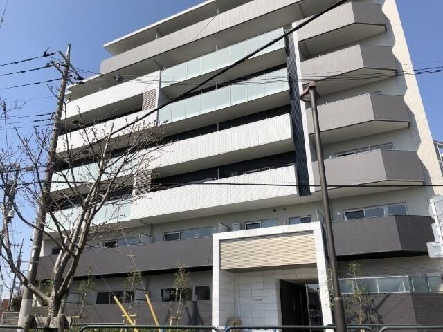 �y�G���g�����X�z�@