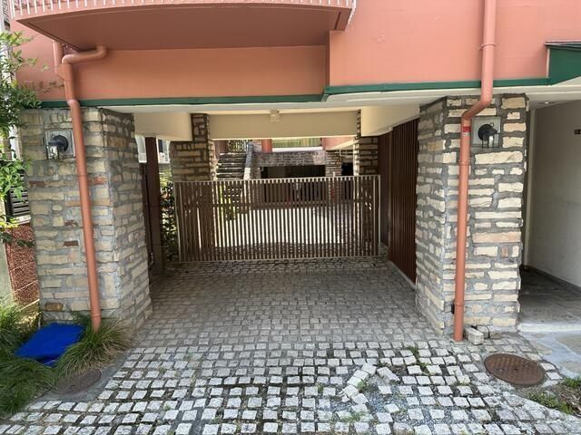 �y�G���g�����X�z�@