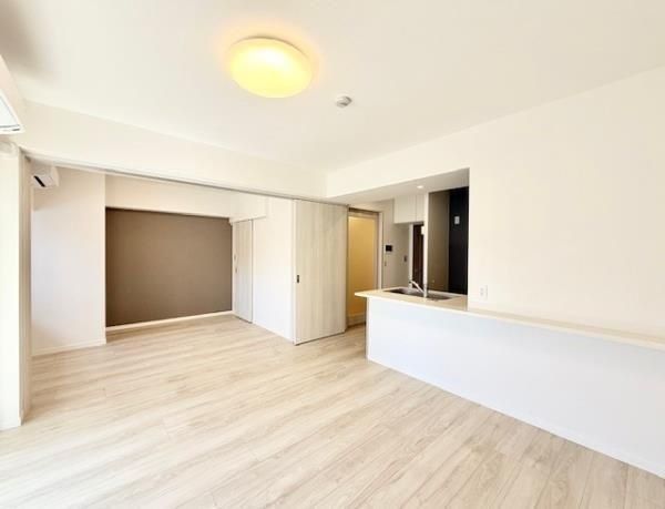 �y���ԁE���r���O�z�@