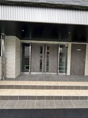 �y�G���g�����X�z�@