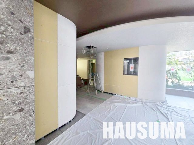 �y���̑��ݔ��z�@�G���g�����X