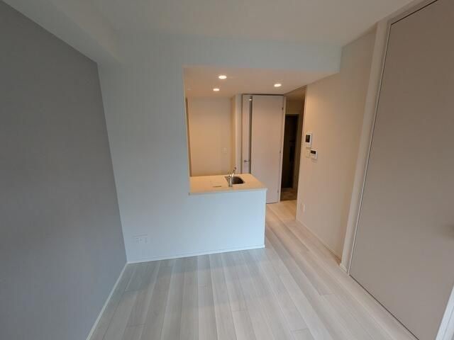 �y���ԁE���r���O�z�@