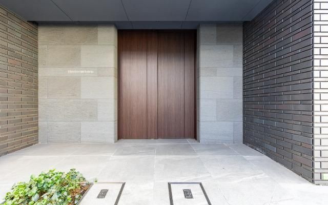 �y�G���g�����X�z�@