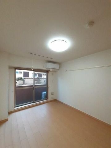 �y���̑������E�X�y�[�X�z�@