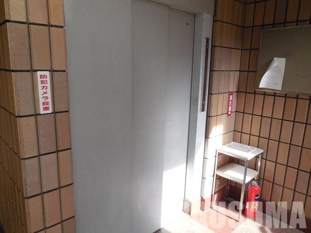 �y���̑��z�@�G���x�[�^�[