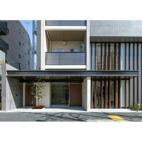 �y�G���g�����X�z�@