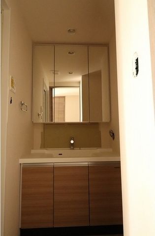 �y���ʏ��z�@