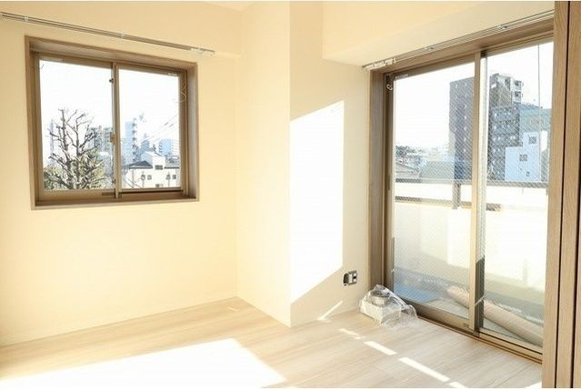 �y���ԁE���r���O�z�@