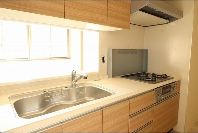 �y�L�b�`���z�@