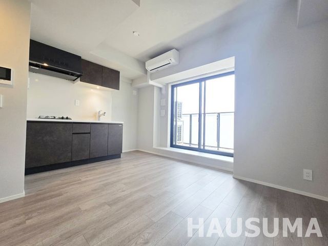 �y���ԁE���r���O�z�@�G���g�����X