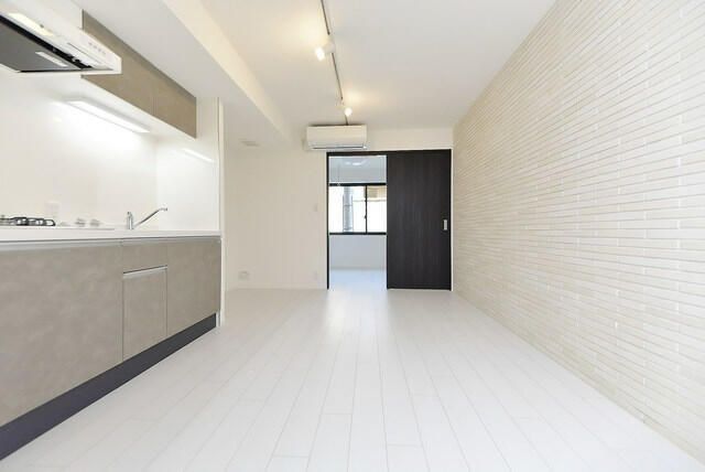 �y���ԁE���r���O�z�@