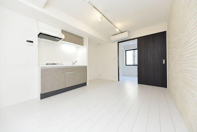 �y���̑������E�X�y�[�X�z�@