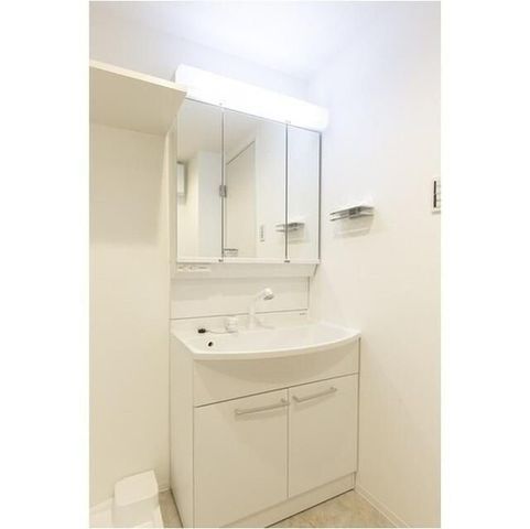 �y���ʏ��z�@