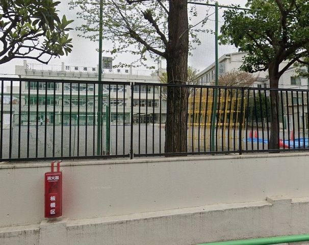 �y���Ӂz�@���旧���掵���w�Z �k��5���B 390m