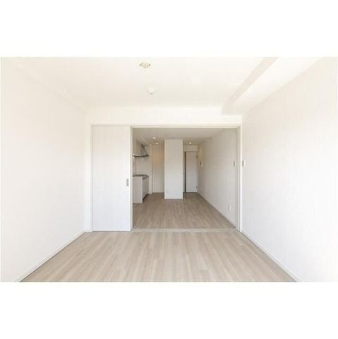 �y���ԁE���r���O�z�@