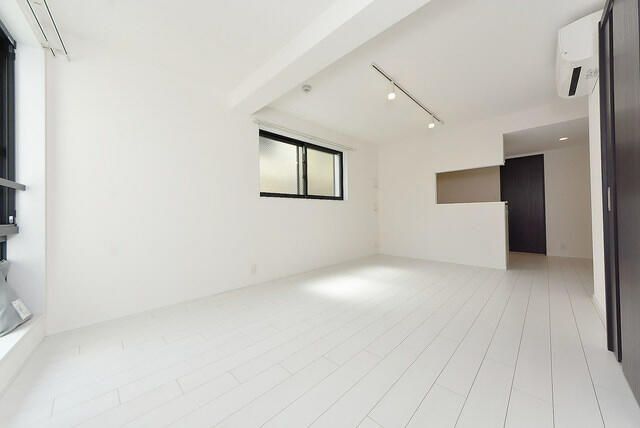 �y���̑��ݔ��z�@