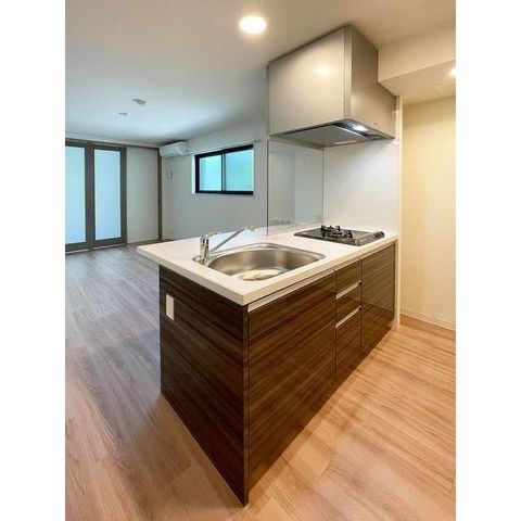 �y�L�b�`���z�@