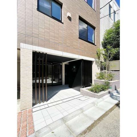 �y�G���g�����X�z�@