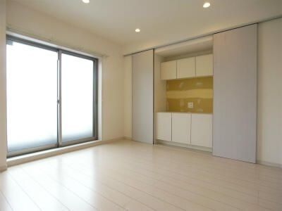 �y���ԁE���r���O�z�@