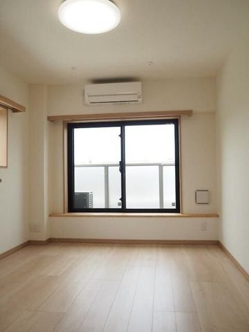 �y���ԁE���r���O�z�@