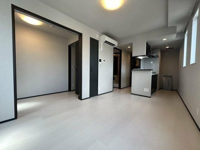 �y���ԁE���r���O�z�@