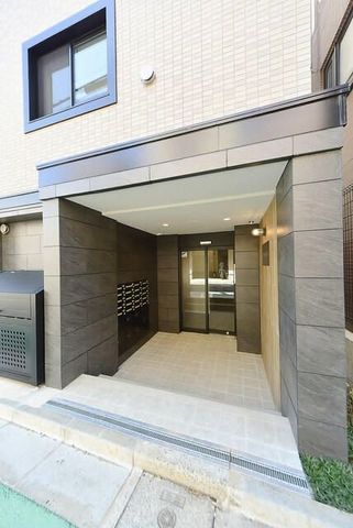 �y�G���g�����X�z�@