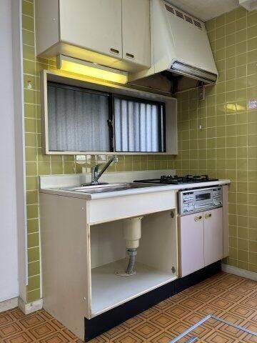 �y�L�b�`���z�@