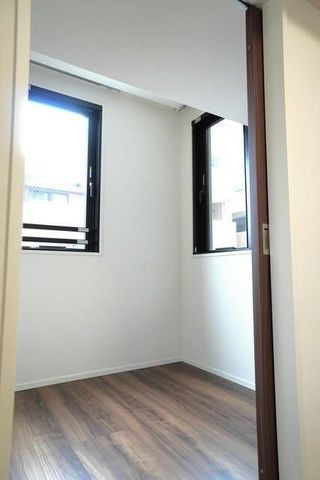 �y���̑��z�@���ʐ^�͓��^�C�v�Z�˂ł��B