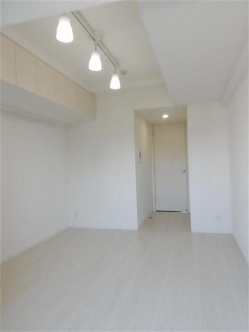 �y���̑��ݔ��z�@