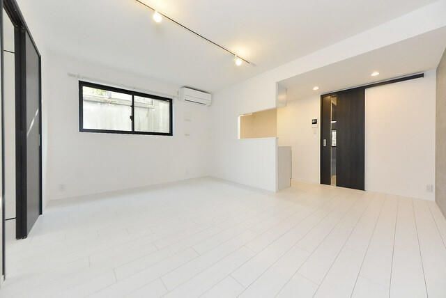 �y���̑������E�X�y�[�X�z�@