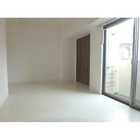 �y���ԁE���r���O�z�@