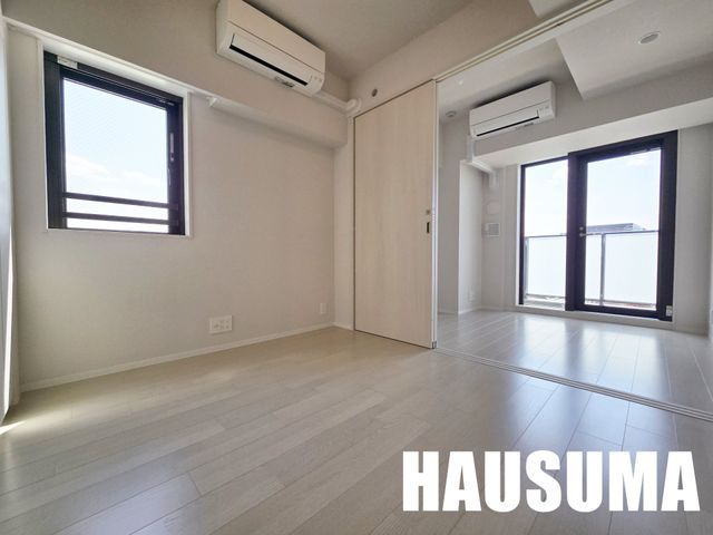 �y���ԁE���r���O�z�@