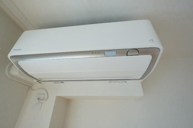 �y���̑��ݔ��z�@