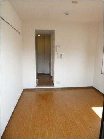 �y���ԁE���r���O�z�@