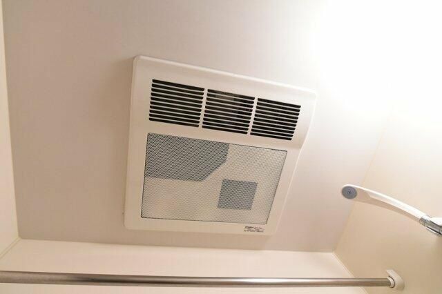 �y���̑��ݔ��z�@