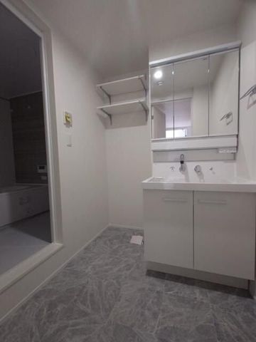 �y���ʏ��z�@