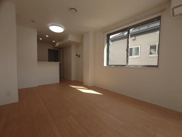 �y���̑������E�X�y�[�X�z�@