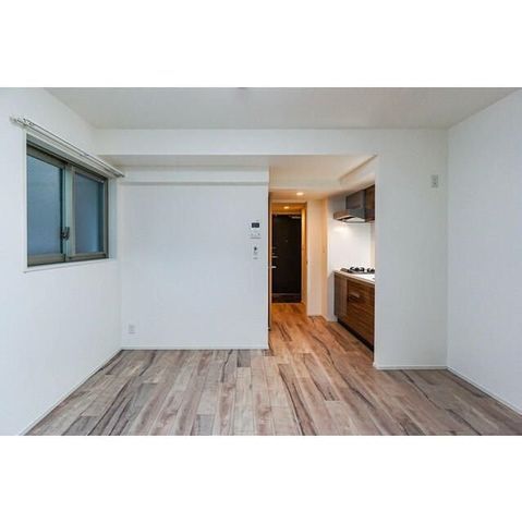 �y���ԁE���r���O�z�@