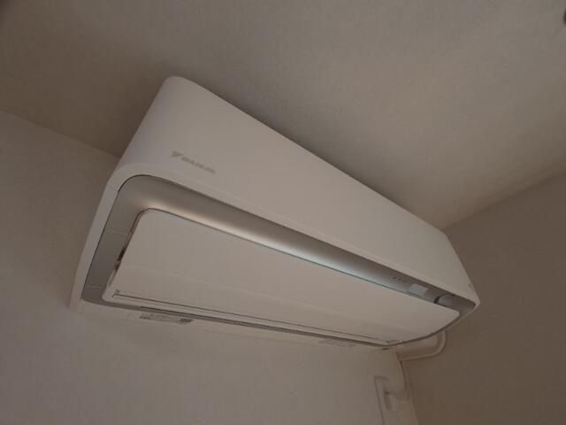 �y���̑��ݔ��z�@